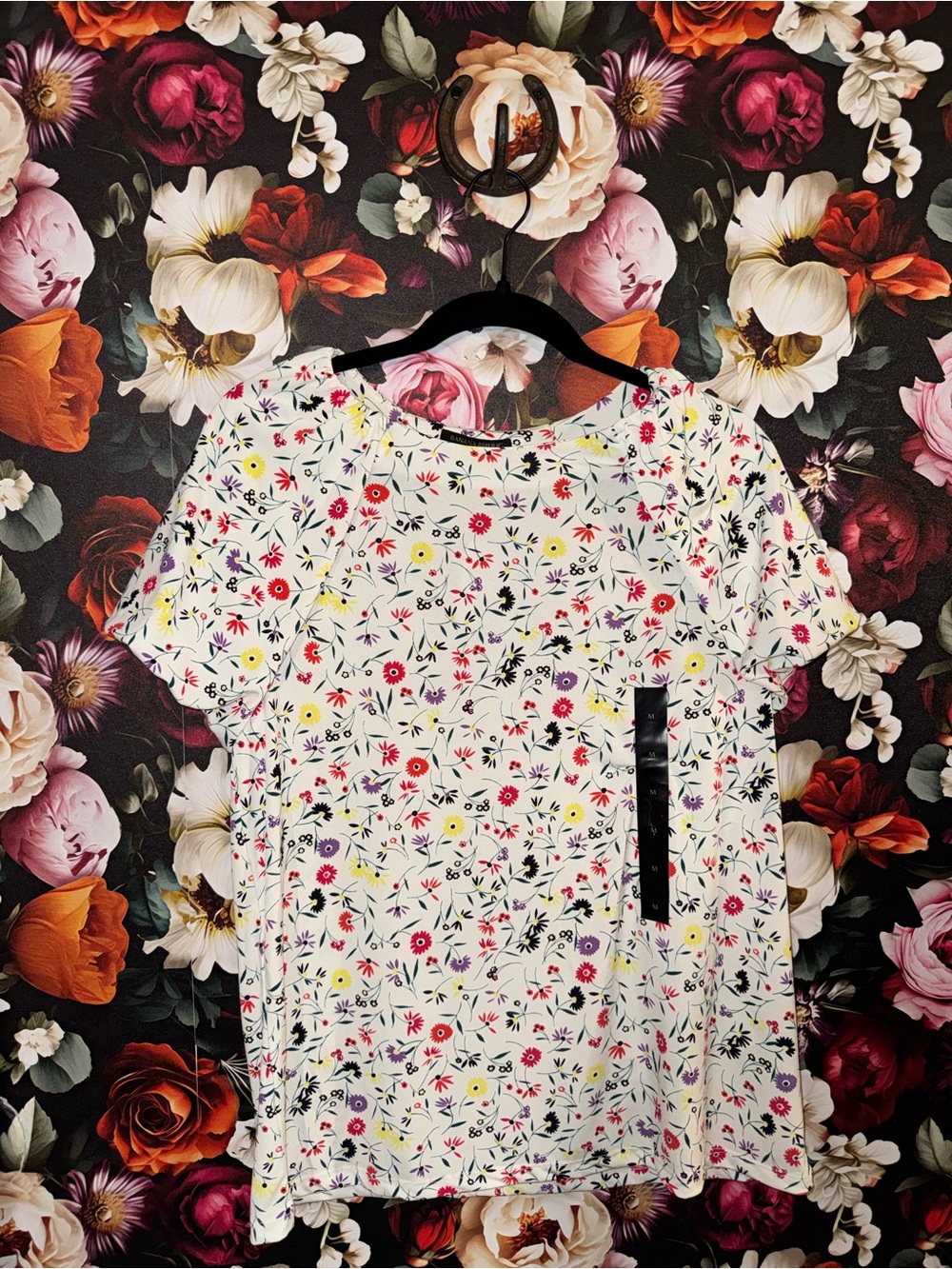 Banana Republic Women’s Draped White Floral Print Short Sleeve Top, Medium, NWT